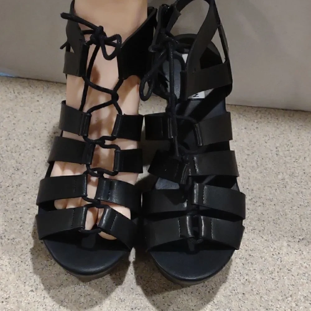 👍 Steve Madden Black Platform Shoes Size 8 A1